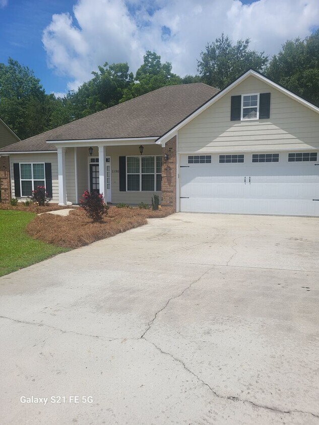 Primary Photo - 4 bedroom, 3 bath, 2145 sq ft home