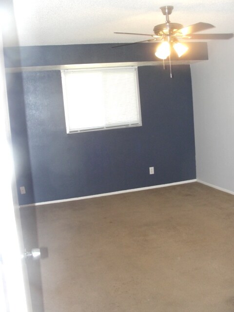 Dormitorio principal - 4595 N 17th Ave