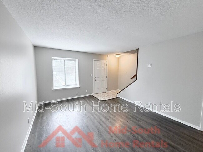 Building Photo - 1869 Poplar Woods Cir E