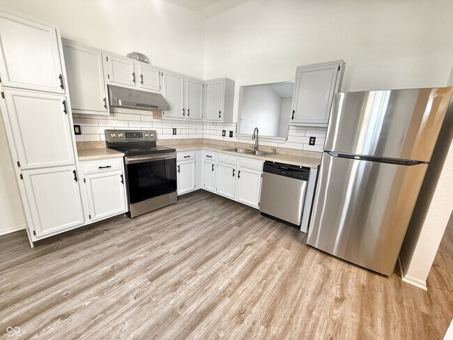 Foto del edificio - 776 Alvey Ct