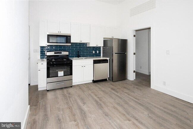 Building Photo - 30 Haddon Ave