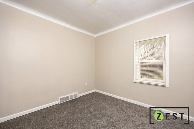 Foto del edificio - Charming 3 Bed Ranch in Inkster