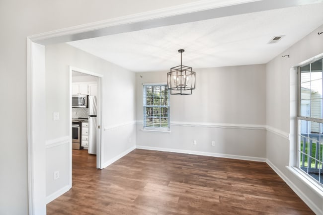 Building Photo - 101 Bracken Trail Cir