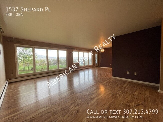 Foto del edificio - 1537 Shepard Pl