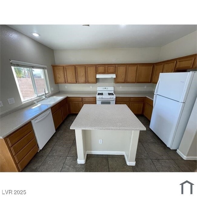 Foto del edificio - 909 E Malibu Sands Ave