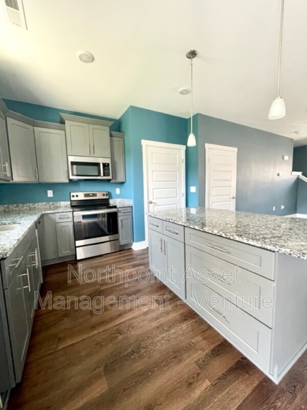 Building Photo - 1065 Wells Way