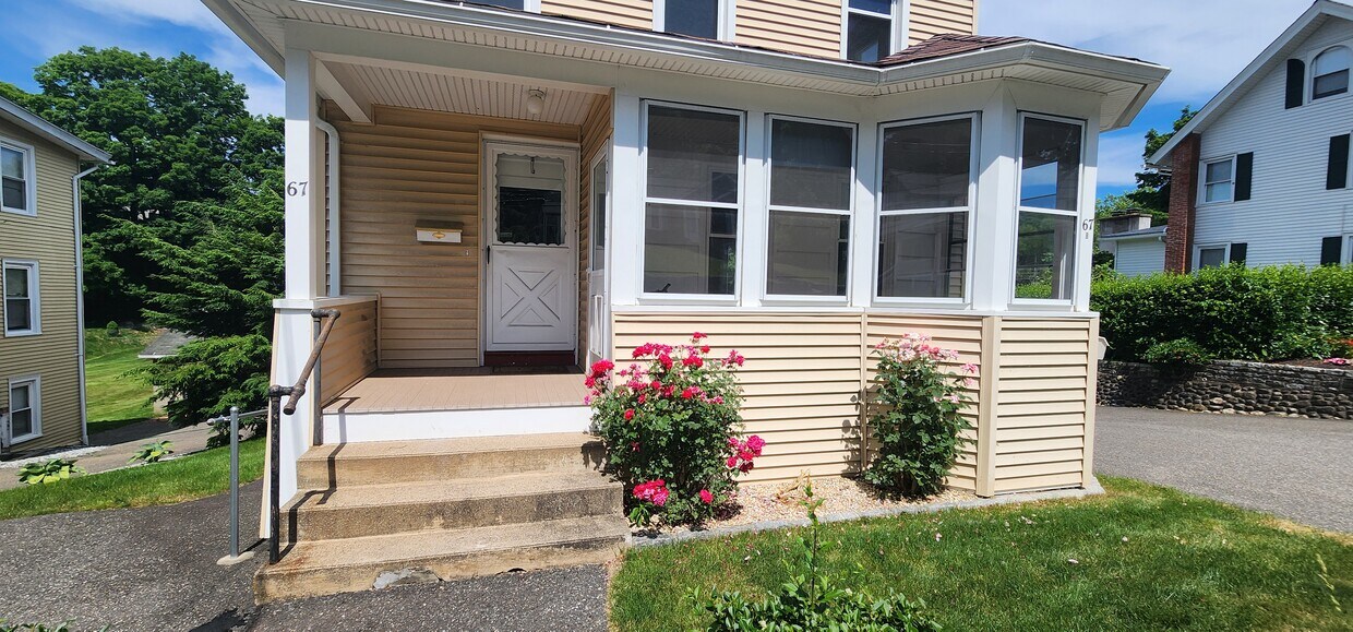 67 Maple St Unit 67A, Seymour, CT 06483 Apartments in Seymour, CT