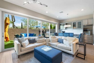 Building Photo - 7356 E Vista Bonita Dr