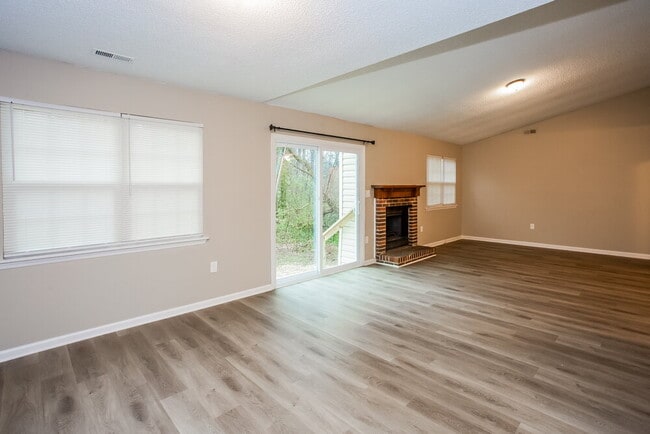 Building Photo - 8127 Sheringham Way