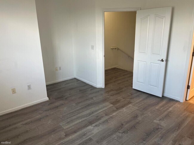 Foto del edificio - 2 br, 2 bath Condo - 2032 Alta Meadows Ln ...