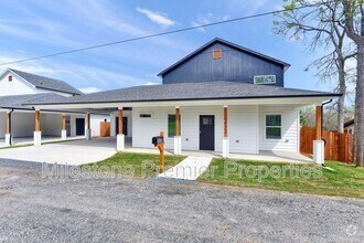 Building Photo - 432 Bentwood Dr
