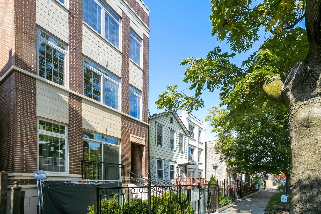 Foto principal - 1622 S Morgan St