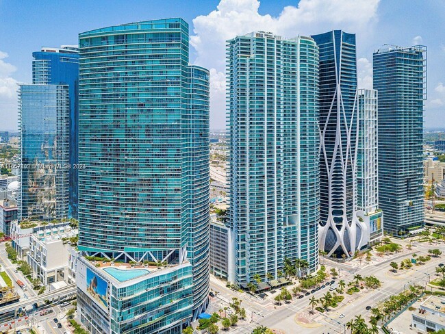 Foto del edificio - 888 Biscayne Blvd