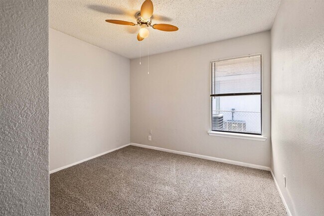 Foto del edificio - 1108 Peach Tree Cove