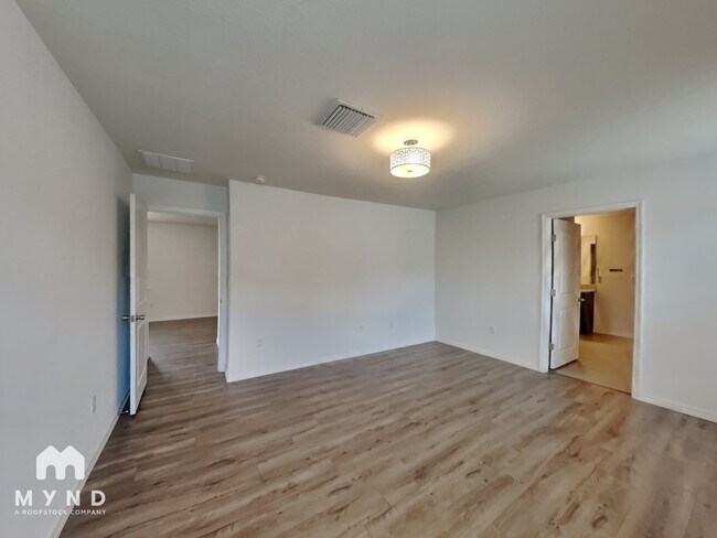 Building Photo - 1016 Ashentree Dr