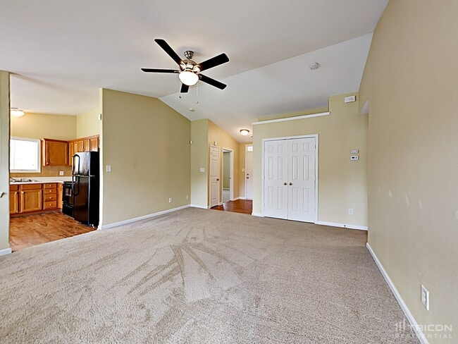 Building Photo - 6211 Whispering Brook Ct