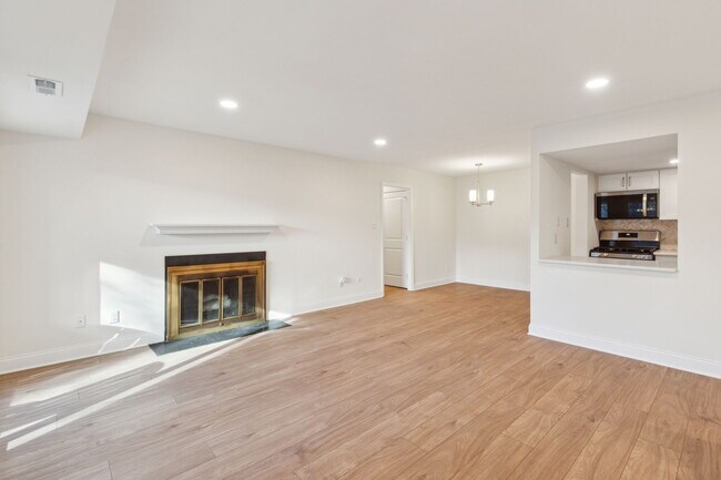 Foto del edificio - 517 Old Forge Crossing