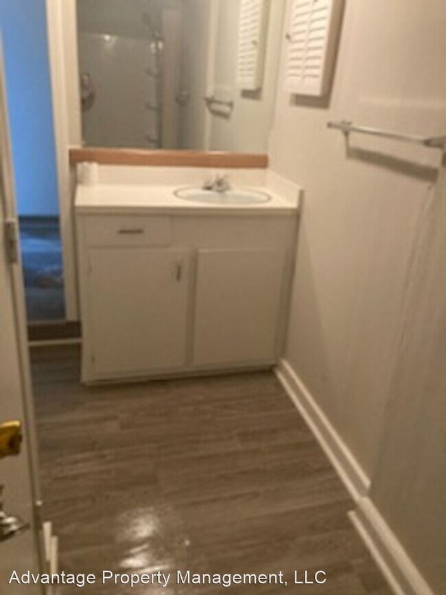 Foto del edificio - 1 br, 1 bath House - 705 Kivett St