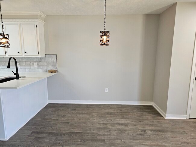 dining area - 106 Brendalwood Ln