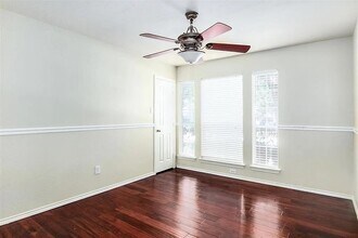 Building Photo - 12830 Cooper Breaks Dr