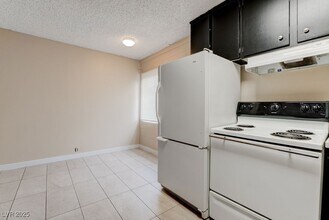 Building Photo - 698 Northrop Ave
