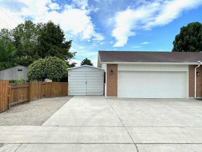 2 car Garage and one carport - 846 N 60 E