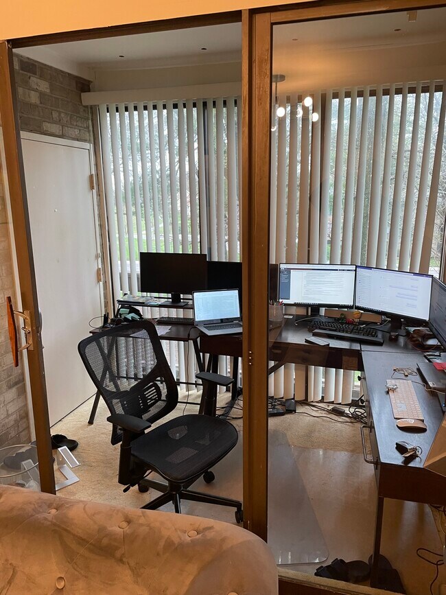 Foto del edificio - 10530 Cross Fox Ln