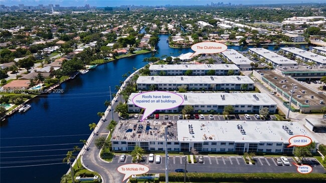 Building Photo - 180 Cypress Club Dr