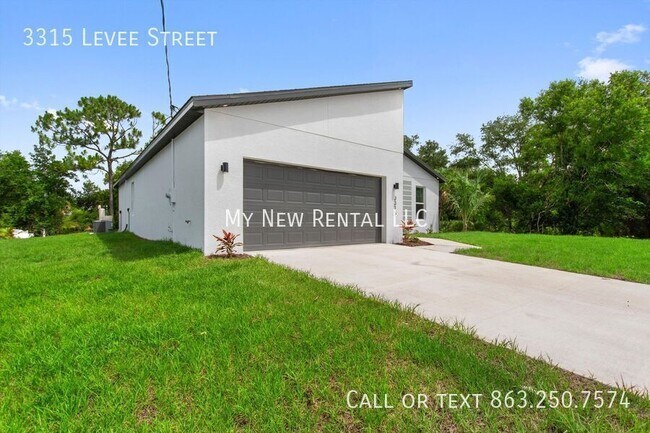 Building Photo - 3315 Levee St