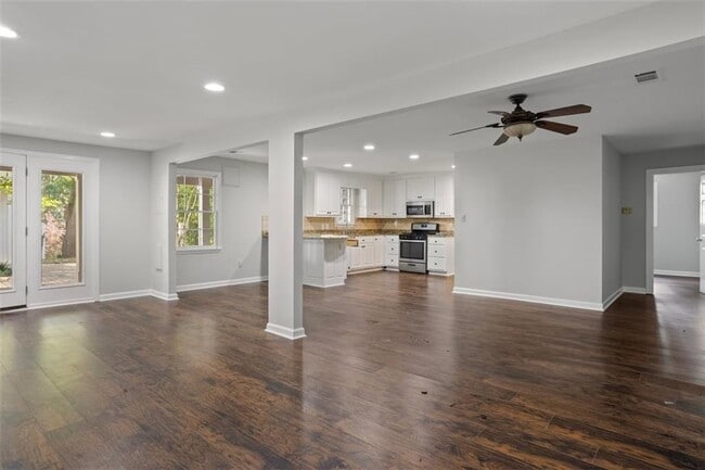 Building Photo - 263 Mountainview Cir
