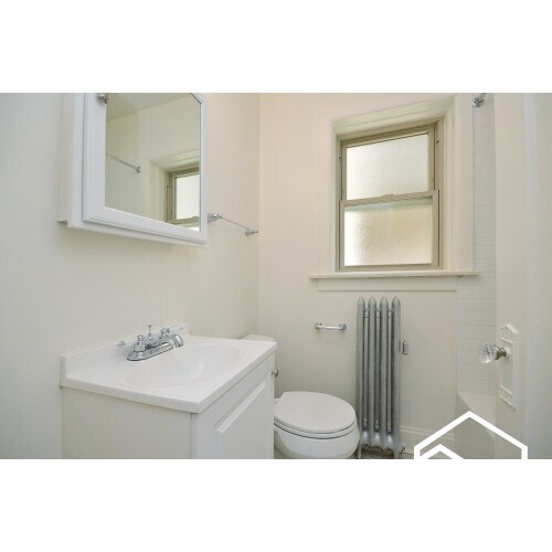 Foto del edificio - 4848 N Kimball Ave