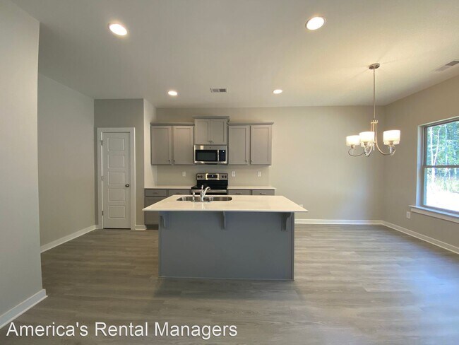 Foto del edificio - 4 br, 2 bath House - 7939 St. James Drive