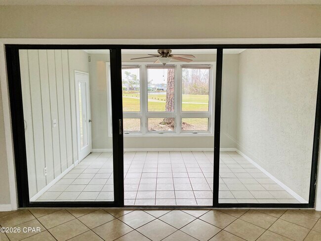 Building Photo - 4305 Bay Point Rd