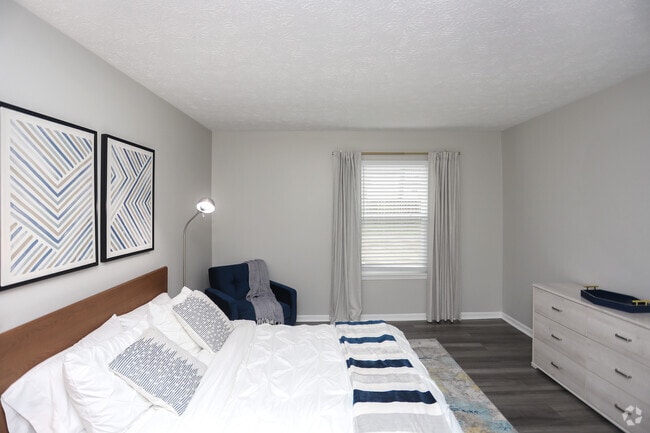 2BR, 2BA y 1.140 pies cuadrados - Dormitorio - Spinnaker Court Apartments