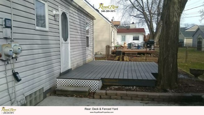 Building Photo - 3 br, 1 bath House - 3566 Phillips Ave