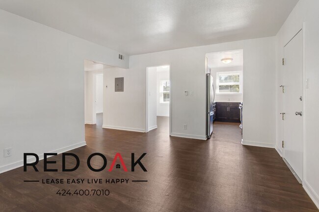 Building Photo - 8740 Belford Ave
