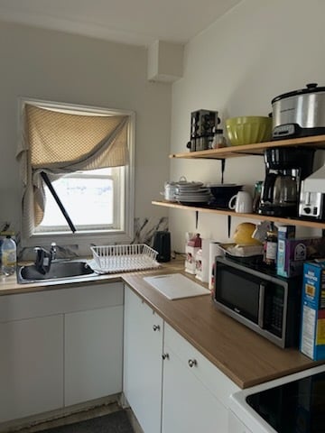 Building Photo - 47 King St