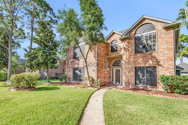 Building Photo - 1405 Silverleaf Dr