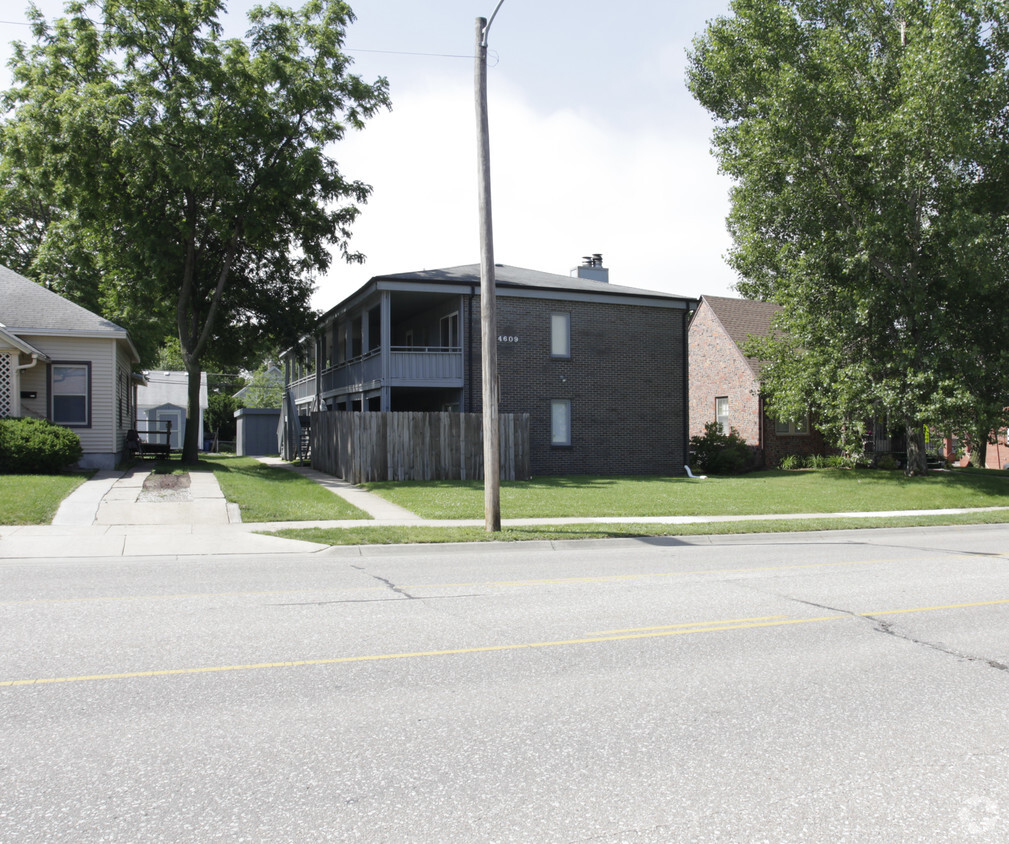 Primary Photo - 4609 Calvert St
