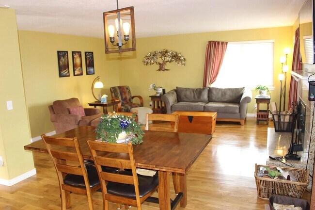 Foto del edificio - 2787 S Benton St