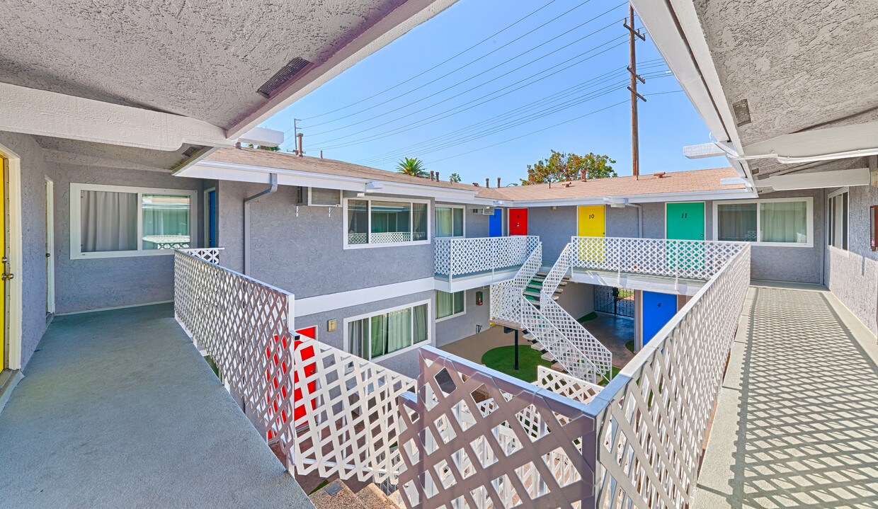 Foto principal - 900 Loma Ave