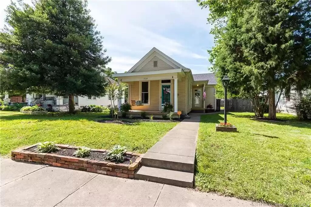 Primary Photo - 2123 Willard Ave
