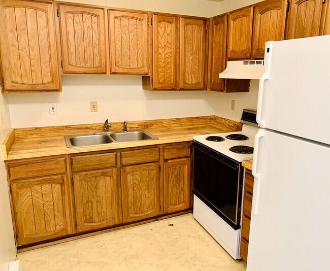 Foto del edificio - 337 N Johnson St