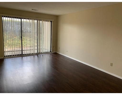 Building Photo - 44 Shrewsbury Green Dr