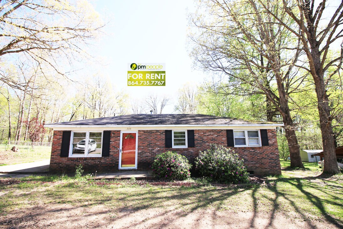 209 Old Bramlett Rd, Greenville, SC 29611 House Rental in Greenville