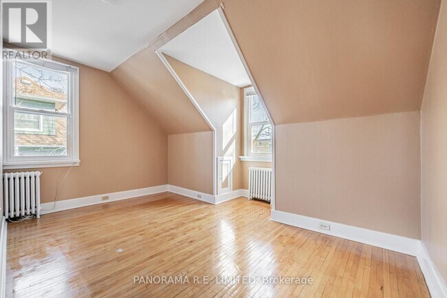 Photo du bâtiment - 8 Thirty Third St