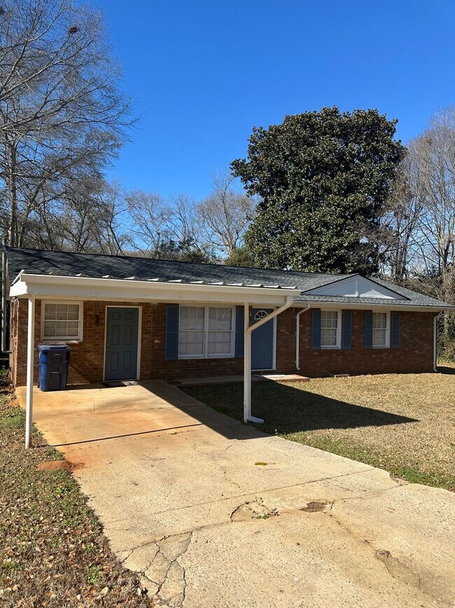 Foto del edificio - 3 bedroom home near Wire Park