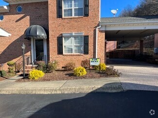 Building Photo - 102 Car Mol Dr
