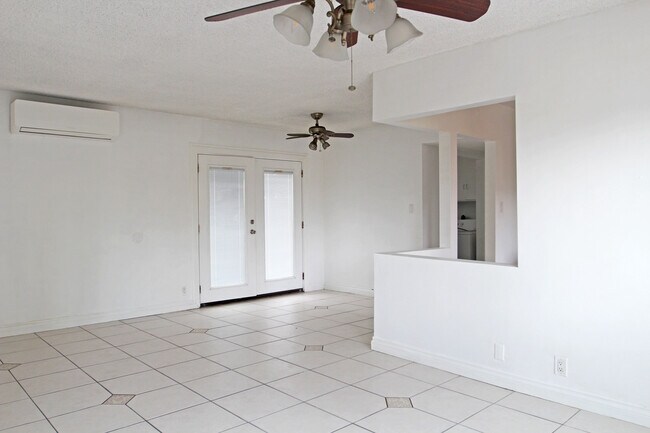Foto del edificio - 4727 W 170th St