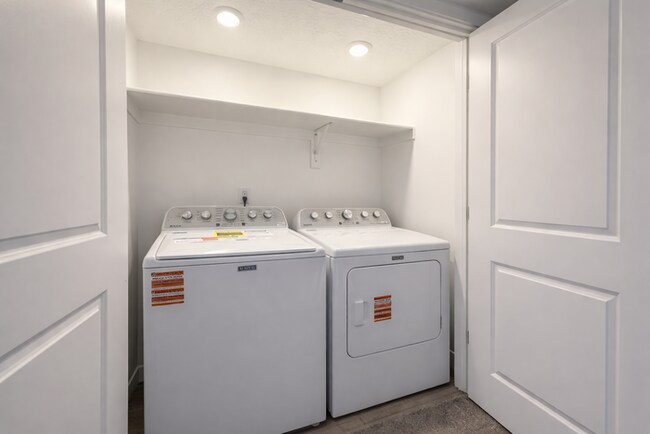 Building Photo - 1508 Charmer Ln